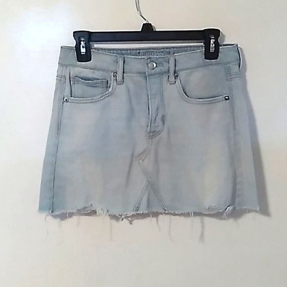 American Eagle Outfitters Raw Hem Mini Denim Skirt - Picture 2 of 3